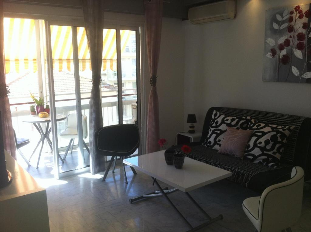 Appartement Les Palmiers Juan-les-Pins Exterior foto
